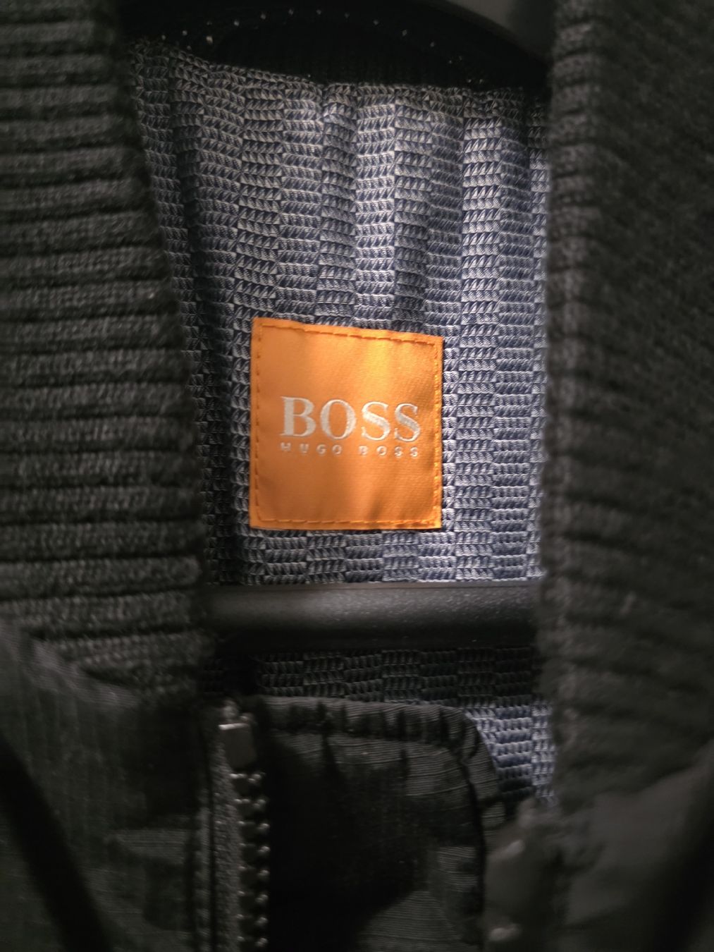 Hugo Boss Jacken: Hugo Boss Orange Herren Jacke Schwarz – Gebraucht aus Oftringen von Satoxx 2