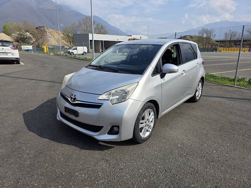 Automobili: Toyota Verso-S Automantica – Usato da Cadenazzo venduto da LuismacchineSagl