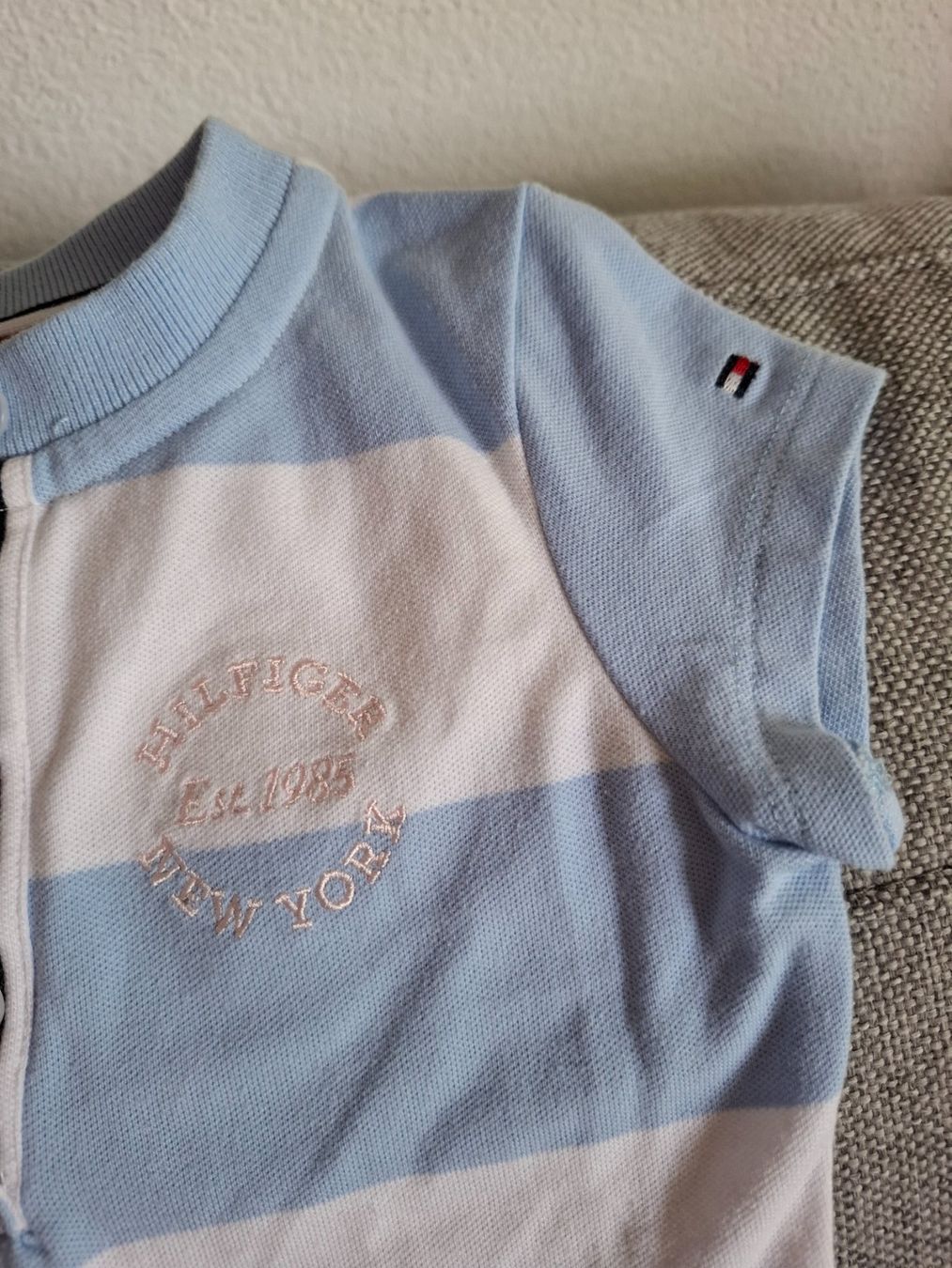 Tommy Hilfiger Vestiti & Gonne: Tommy Hilfiger, Babykleid, 3 Mon. – Usato da Dornach venduto da shoe-lina 2