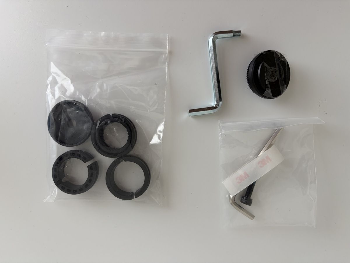 SP Connect Staffe: SP Connect Charging Anti-Vibration Module / Moto Mount – Usato da Leuggern venduto da AquisStar 3