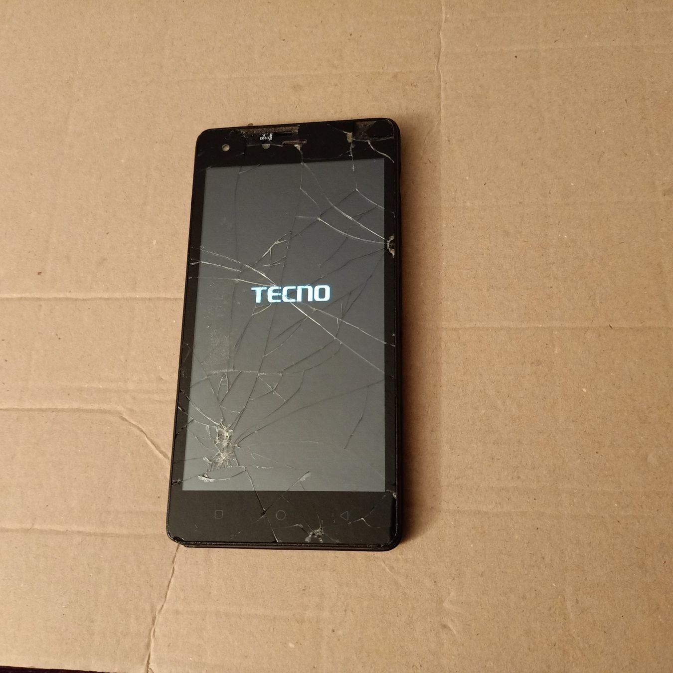 Telefoni cellulari / Smartphones: Android Tecno W3 ohne Lock, kriegt kein Netz – Difettoso da Winterthur venduto da Opusco 1