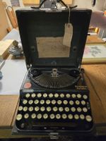 Remington Portable Schreibmaschine, Antik, Sammlerstück! (D)