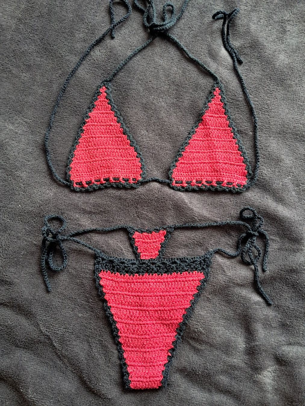 Costumi da bagno & Bikini: Häkel Bikini Set (String) handgemacht - grosse S – Nuovo (secondo la descrizione) da Dübendorf venduto da aga1_b
