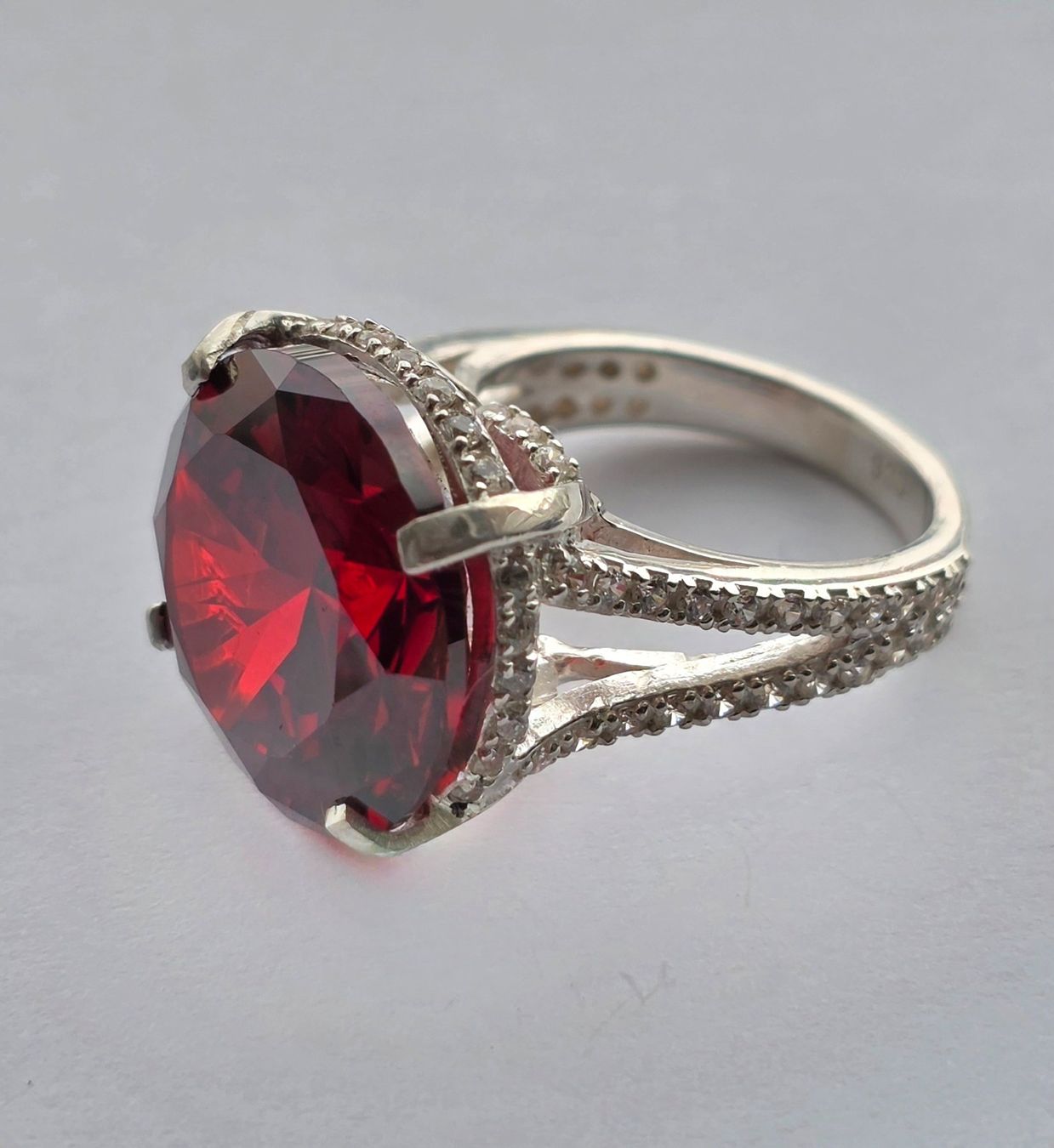 Anelli: Solitaire Ring mit rotem Topas – Nuovo (secondo la descrizione) da Zürich venduto da Benedikt21 2