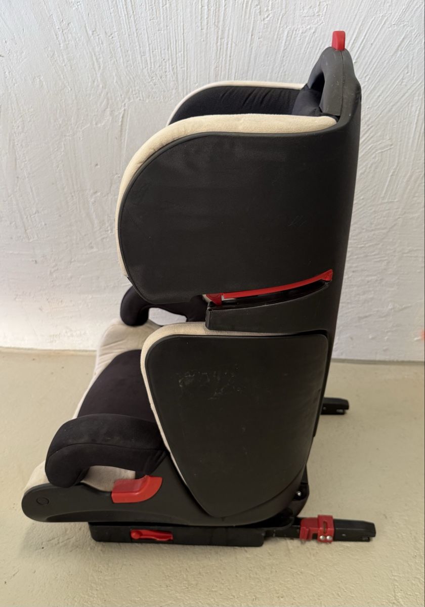 Hauck Seggiolini per auto: Hauck Kindersitz Isofix – Usato da Thayngen venduto da Sirtom10 2