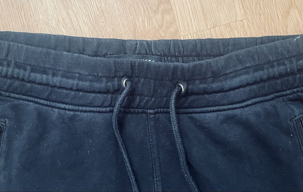 C&A Pantalons: Schwarze Shorts von Clockhouse – D'occasion à Himmelried par Lucas1212 1