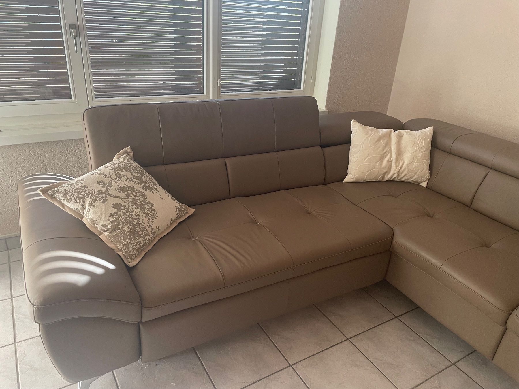 Divani: Sofa / Bettsofa Mokkabraun (neuwertig) – Nuovo (secondo la descrizione) da Rupperswil venduto da Abcsale 5