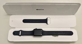1 x Apple Watch Series 3 (42mm, Aluminium)