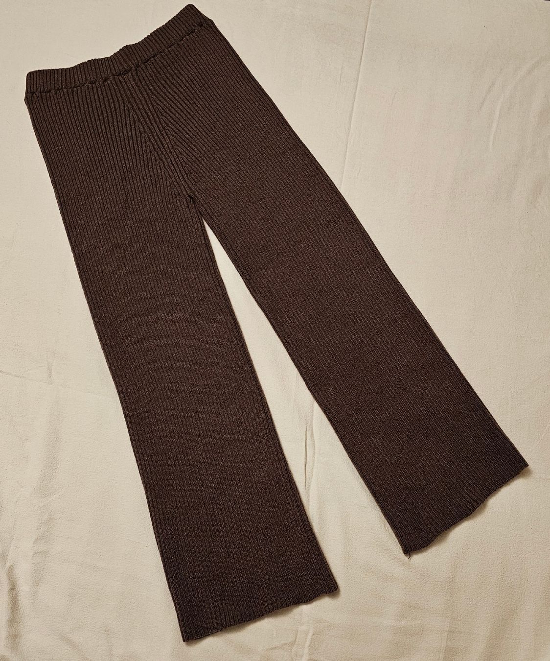 Shein Lotti di vestiti: SHEIN Strick-Set 2-teilig Pullover & Hose Gr. L (40/42) – Usato da Urdorf venduto da ole_mrp9 1