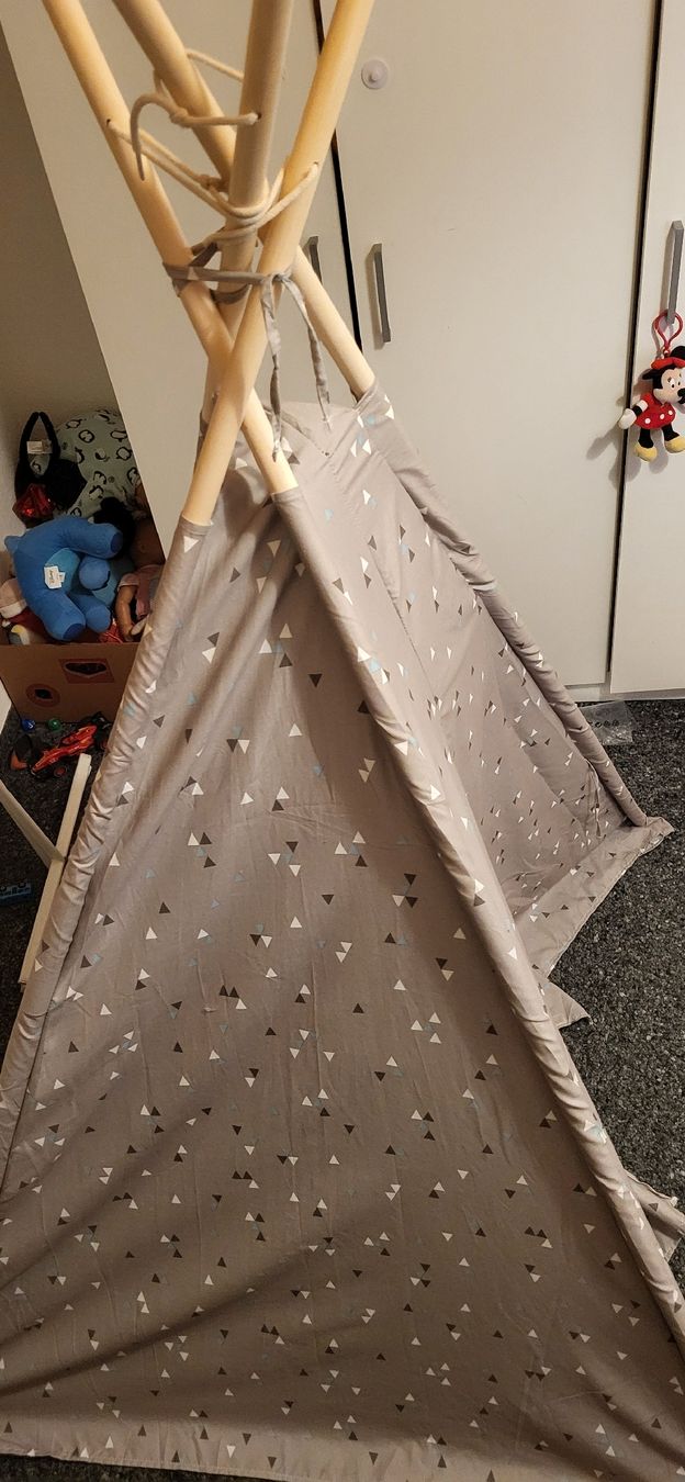 Alri letti & mobili per bambini: Tente tupi enfants – Usato da Lavey-Village venduto da agaddy 2