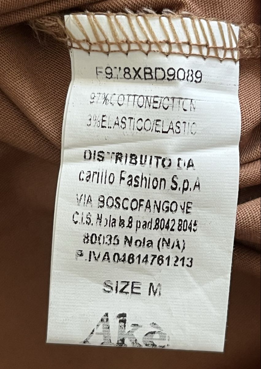 Tops: Haut AKÈ – Gebraucht aus Lausanne von micou47 4