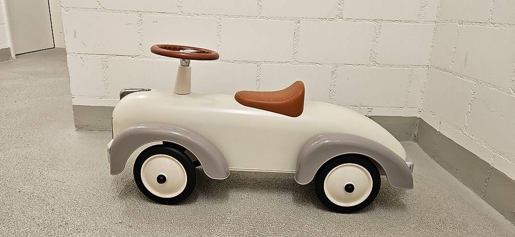Baghera Veicoli per bambini: Baghera Rutschauto – Usato da Rüfenach AG venduto da _Kai_