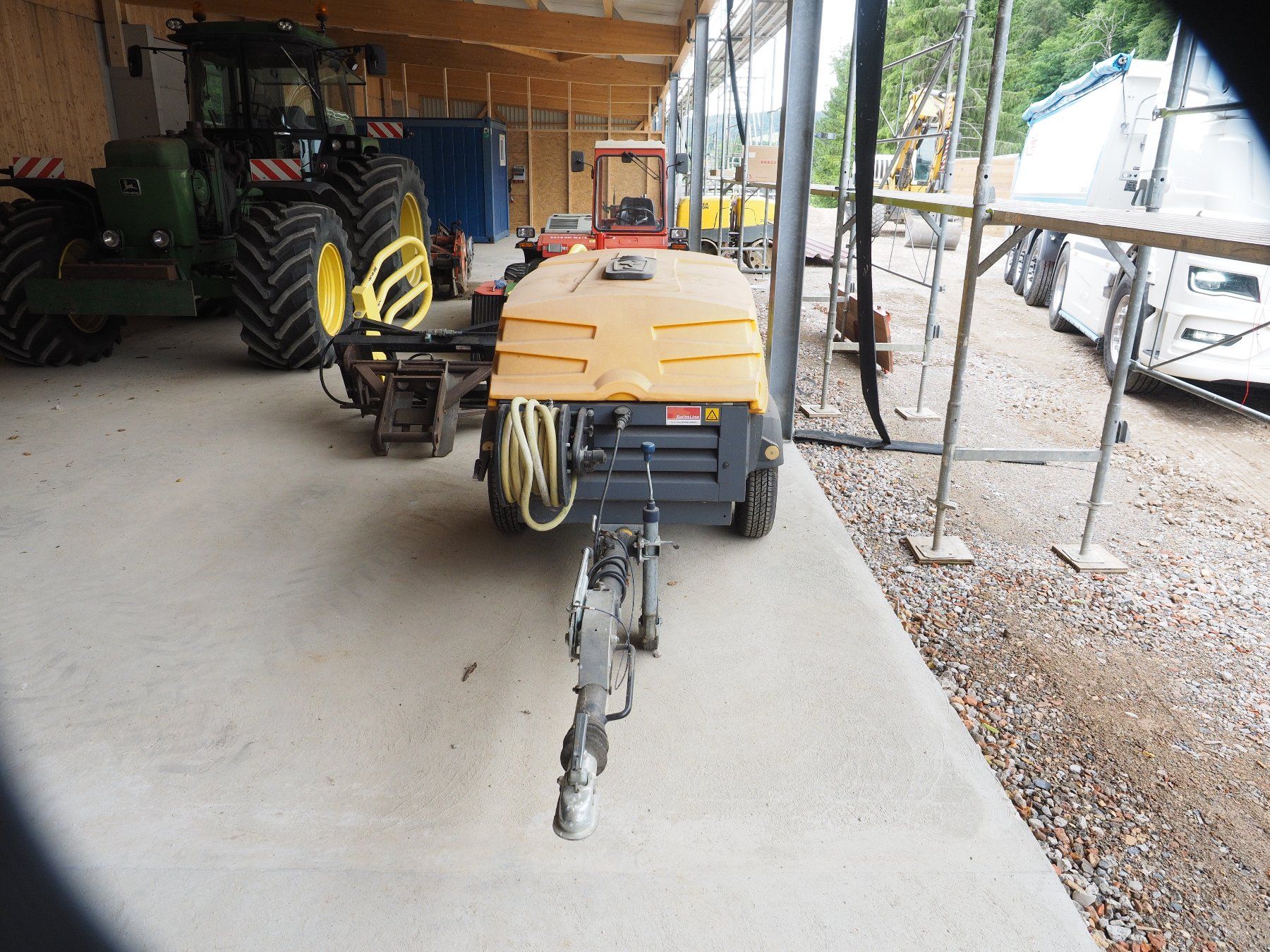 Atlas Copco Compressori: Kompressor "Atlas Copco" XAS 37 – Usato da Arboldswil venduto da Alexis46 2