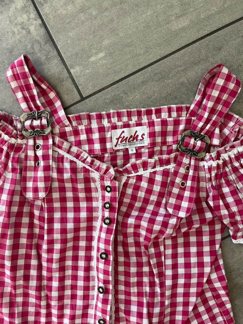 Kostüme: FUCHS Dirndl Bluse kariert Rot/Weiss – Gebraucht aus Otelfingen von Denis_ZH 1