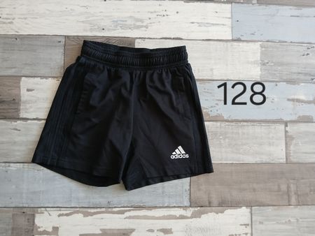 128 Adidas Sport Hose scgwarz sehr dünn und luftig