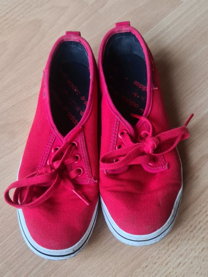 Adidas Scarpe da donna: Adidas Schuhe 36 – Nuovo (secondo la descrizione) da Niederbipp venduto da Tamara15101995