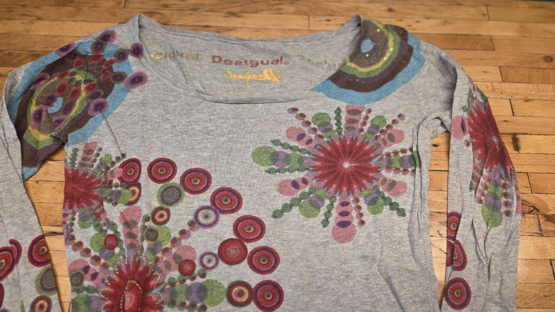 Desigual Pullover & Sweatshirts: Desigual Pullover – Gebraucht aus Winterthur von sandi99
