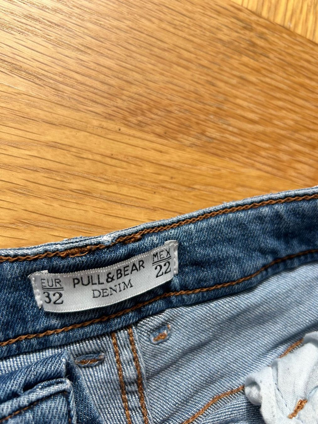 Pull&Bear Jeans: Pull&Bear Crop Flare Jeans – Usato da Zürich venduto da ain_njc7 1