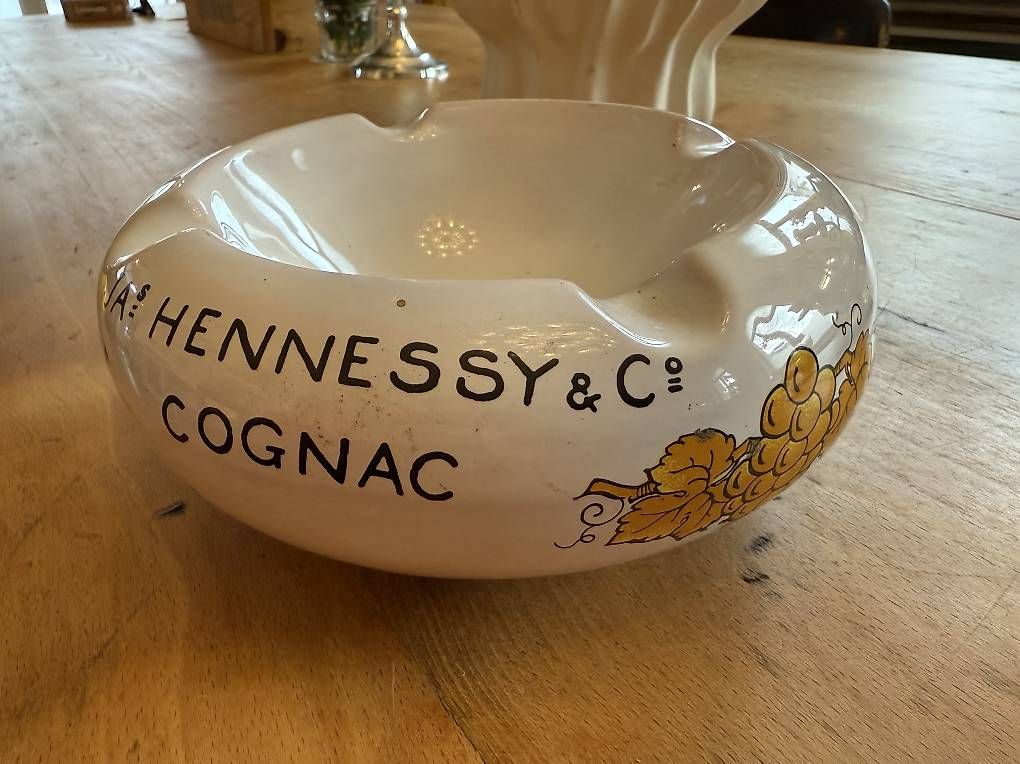 Portacenere: Hennessy Cognac Aschenbecher – Usato da Nidau venduto da Nintschgu