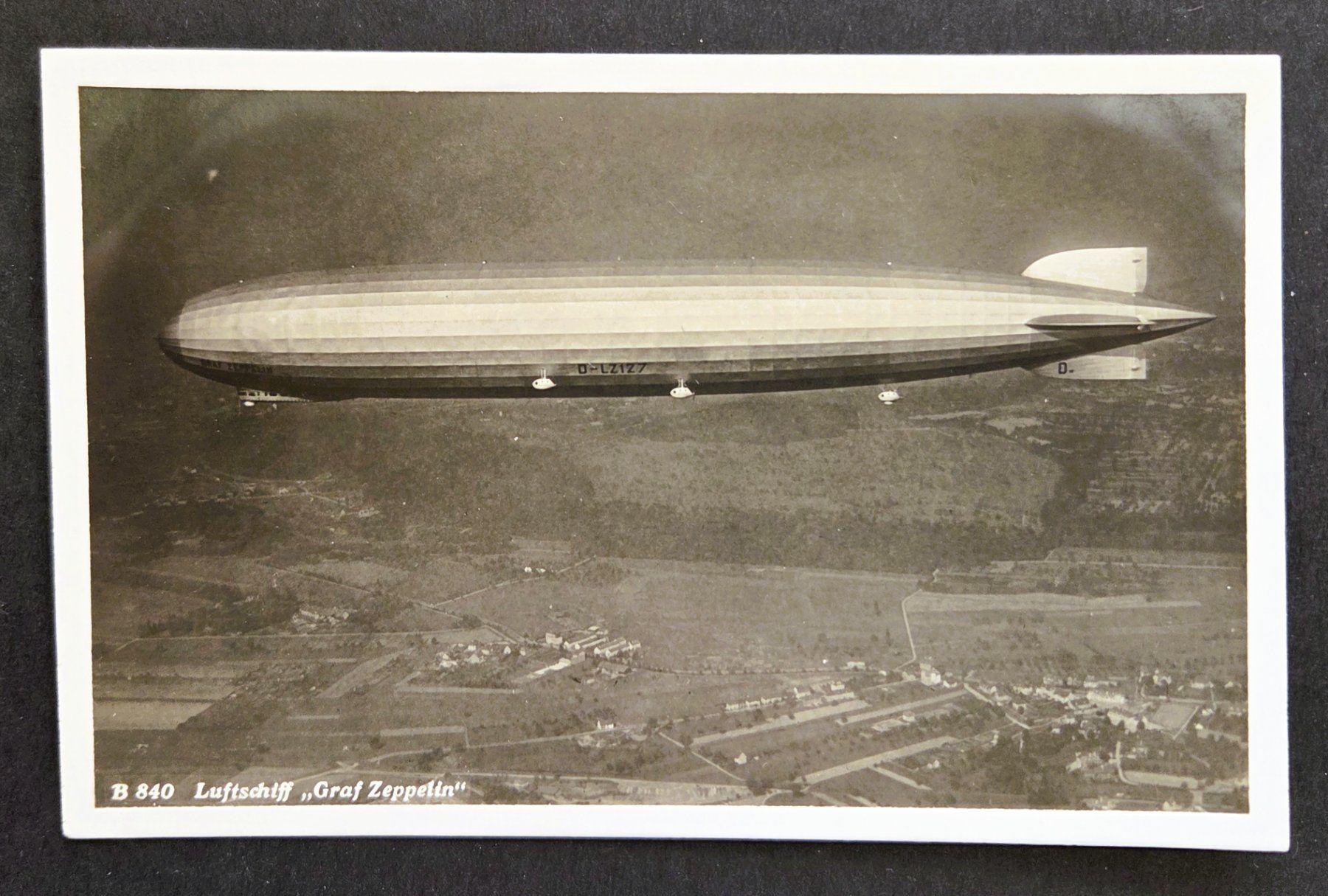 Cartoline postali: Zeppelin 3 Postkarten 3 CP Graf Zeppelin  Bern Schaffhausen – Usato da Tavannes venduto da Cire 3