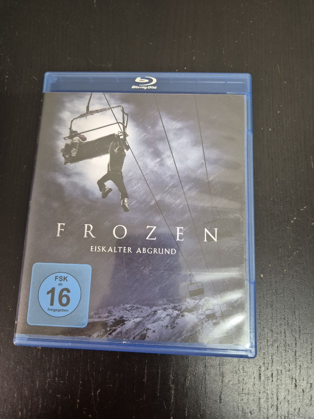 Tutti i DVDs: Frozen - Eiskalter Abgrund Blu-ray - Winter-Thriller! – Usato da Wald ZH venduto da _Hotarubi_
