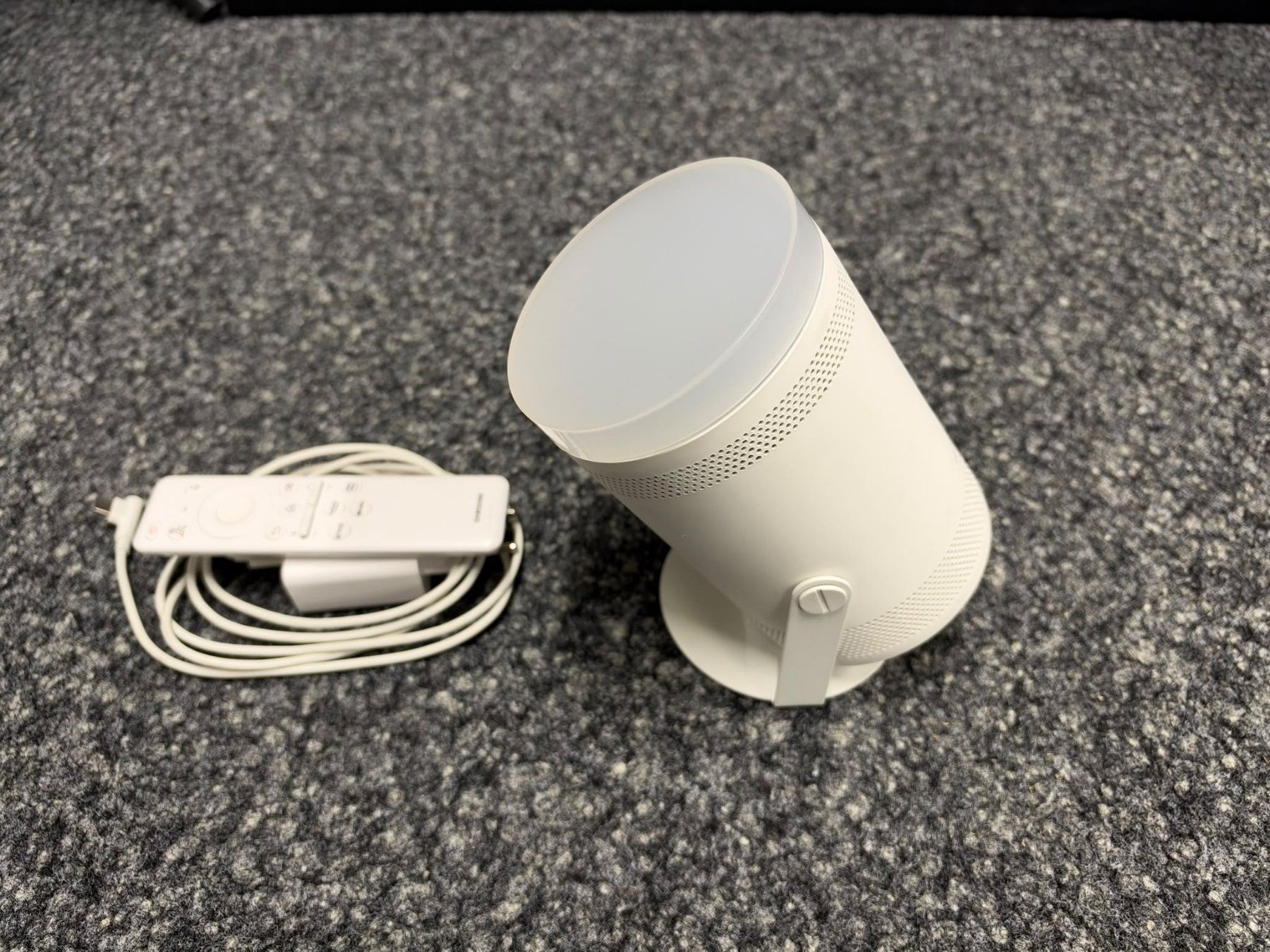 Samsung Vidéoprojecteurs: Samsung The Freestyle Projector 2nd Gen – D'occasion à Lenzburg par Bushcraft09