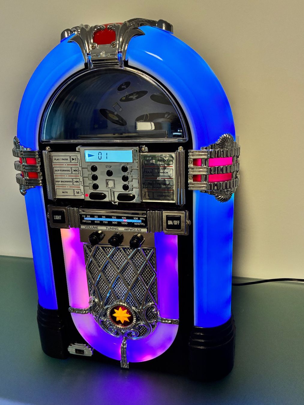 Jukebox: Coole Wellkraft Jukebox im Retro Design - Chicago – Usato da Horw venduto da adler65