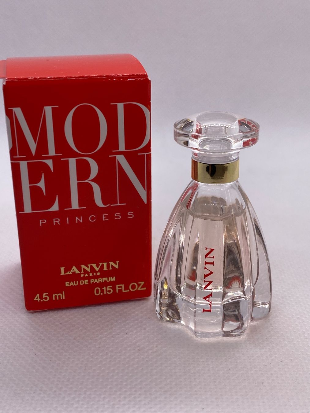 Lanvin Flaconi: Parfum miniature Princess Modern de Lanvin 4.5 ml – Nuovo (secondo la descrizione) da Saillon venduto da Libellule7