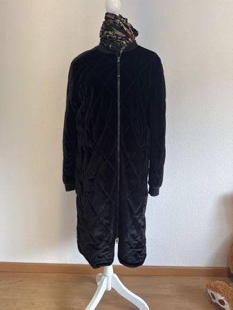 Mantel Talk About gesteppt schwarz Grösse 36