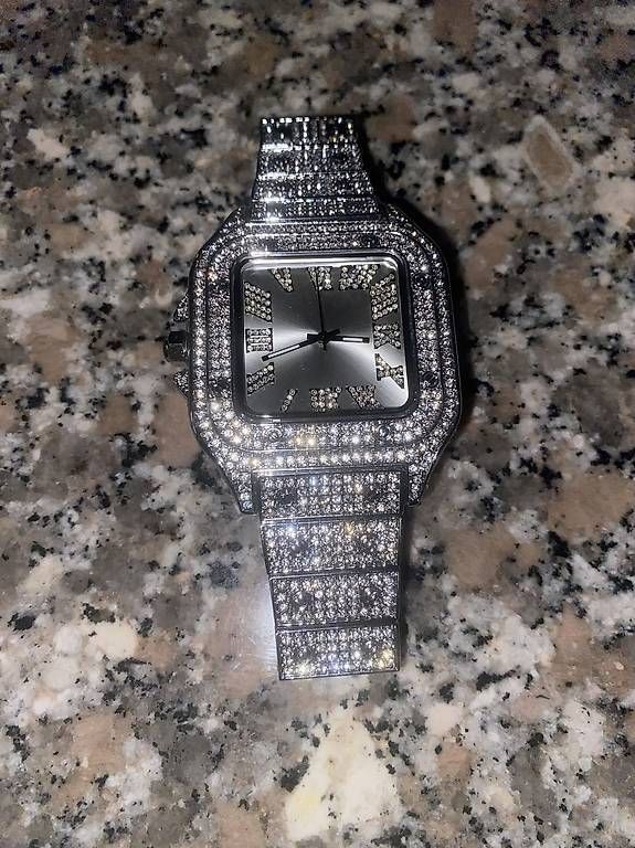 Orologi: Dadanum Diamond Zircons Watch – Usato da bedigliora venduto da kabramakashowm 1