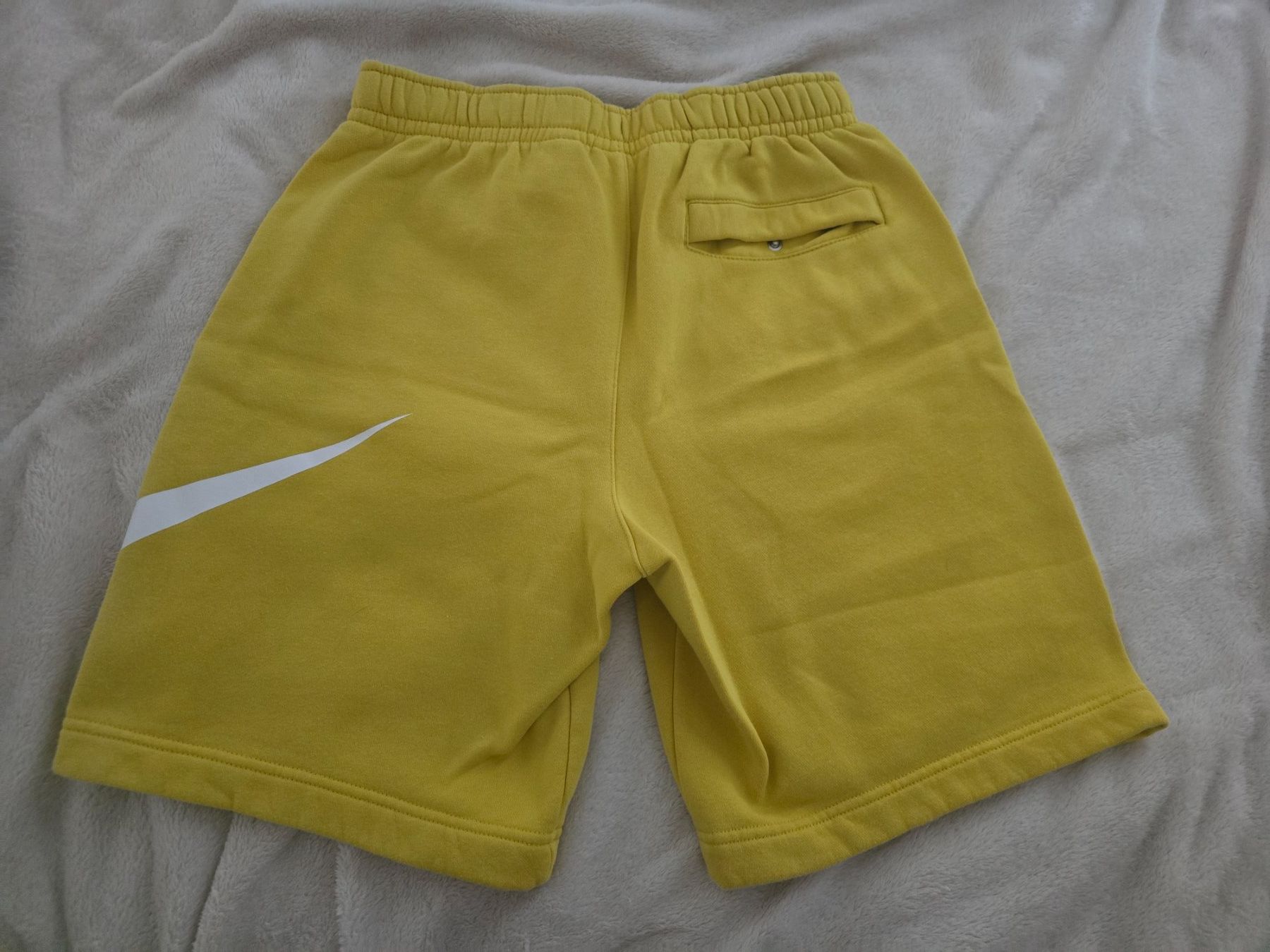 Nike Hosen: Short Nike S yellow mustard – Neu (gemäss Beschreibung) aus Cham von GianniQ 2