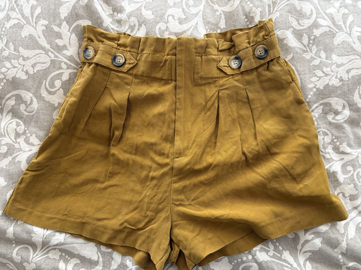 Zara Hosen: Shorts von Zara / Gr s/m – Gebraucht aus Rümlang von euqinom16