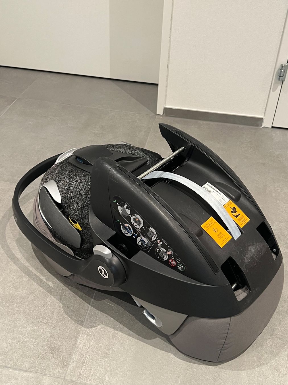 Cybex Bauch- & Rückentragen: Cybex Cloud Z i-Size Babyschale – Gebraucht aus Ottenbach von fab_pk8k 4