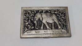 Vintage Blechbox Cambodia mit Elefanten Motiv (S8)