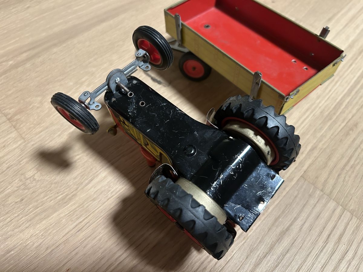 Kit di modellismo & Modellini statici: Blechtraktor – Difettoso da Schlieren venduto da AA92 1