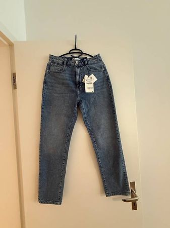 ZARA JEANS! SIZE 38! NEW!