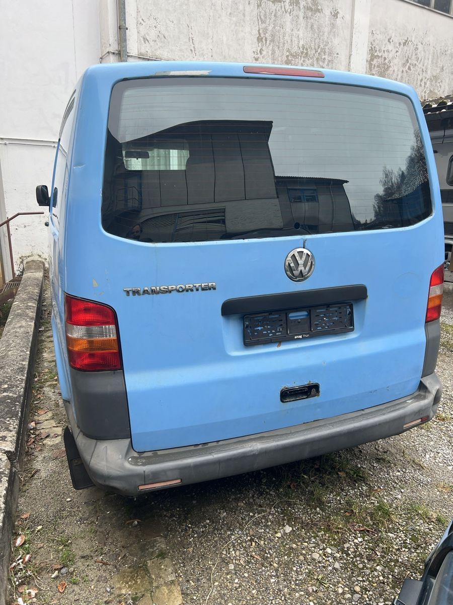 VW Veicoli commerciali: VW T5 Transporter Kasten – Usato da Oberhofen amThunersee venduto da Sammlerboy24 3