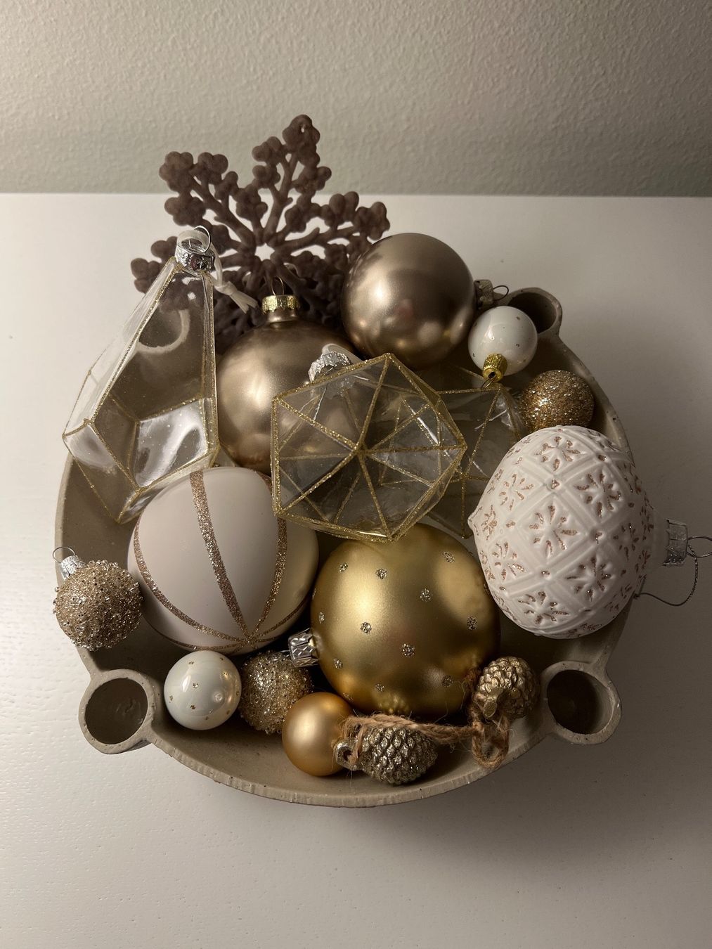 Alle Dekorationen: Christbaumkugel-Set, golden/weiss/glasig – Gebraucht aus Winterthur von lilly021