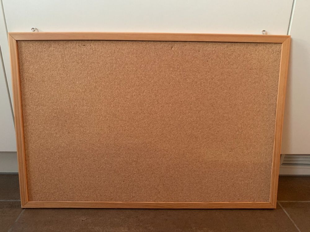 Pinwand Kork 60 x 40cm (Gebraucht) in Goldingen für CHF 9.1 – nur ...