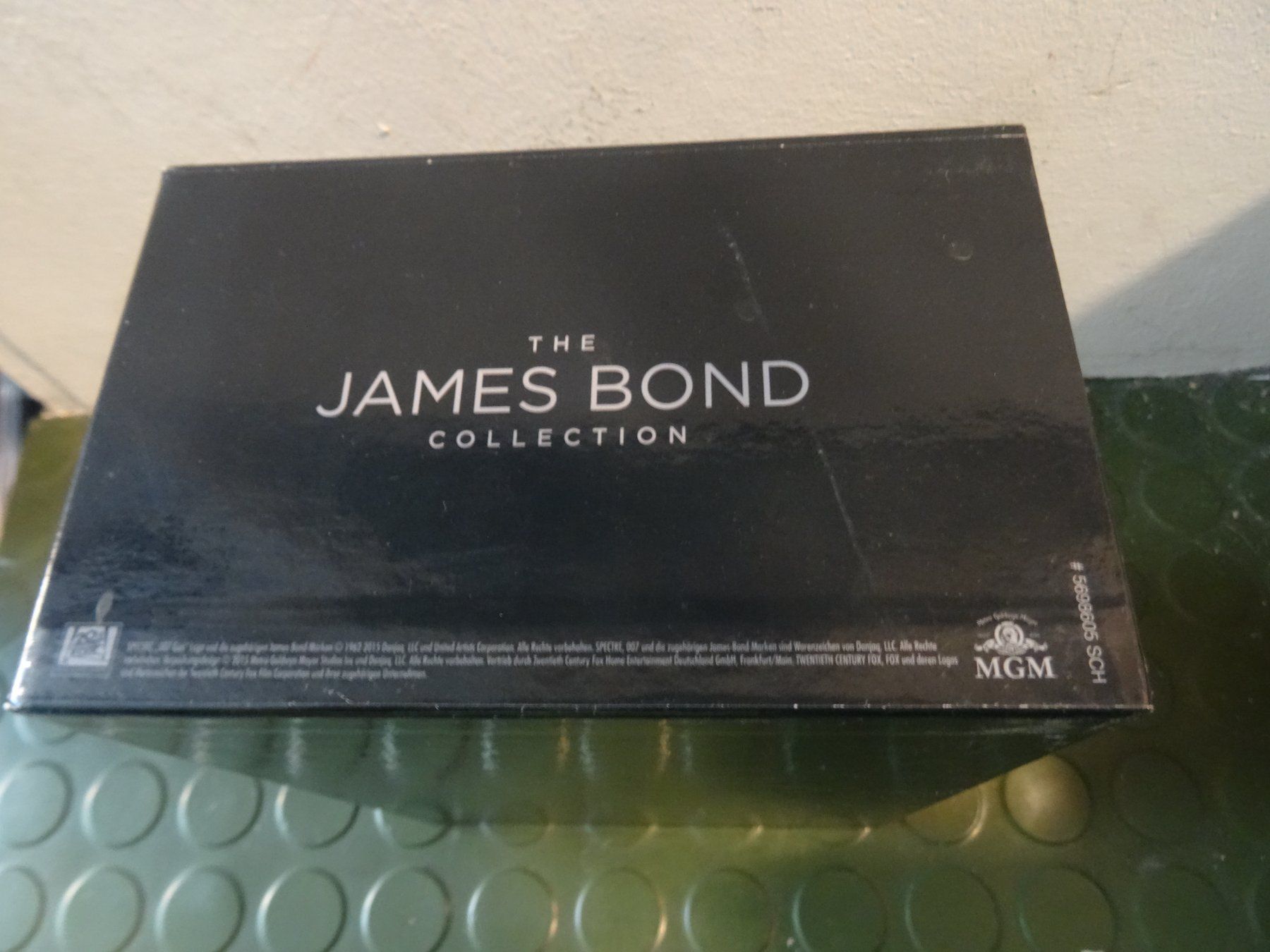 Alle DVDs: James Bond Collection DVD BOX – Gebraucht aus Olten von Disc-Verkauf
