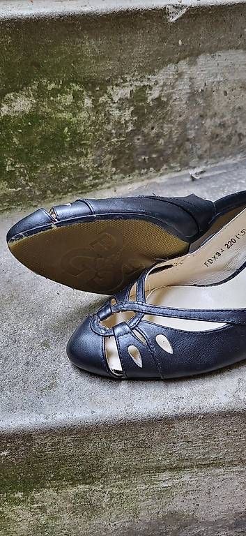 Damenschuhe: NEU Lederpumps Sandalen Gr. 35 – Neu (gemäss Beschreibung) aus Basel von kri_wd99 2