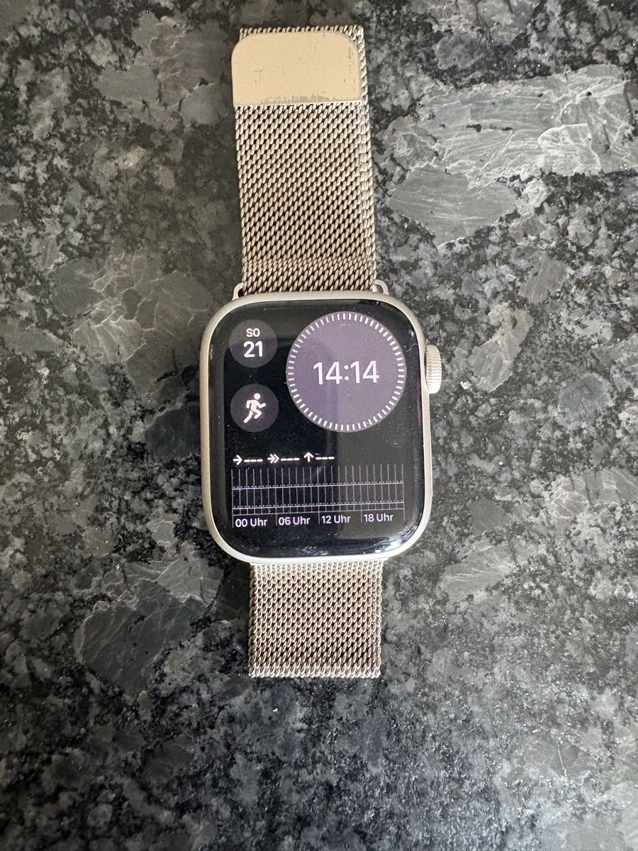 Apple Smartwatch: Apple Watch Series 9 GPS+Wlan – Gebraucht aus Wohlen b. Bern von TheGift