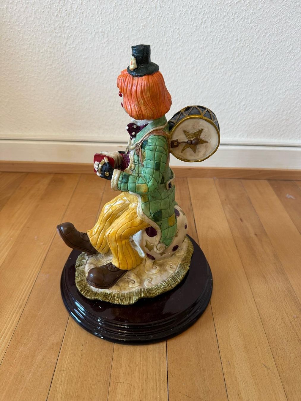 Statuette: Clownfigur - Ziehharmonika – Nuovo e nell'imballaggio originale da Münchenstein venduto da Calimeroaim 1