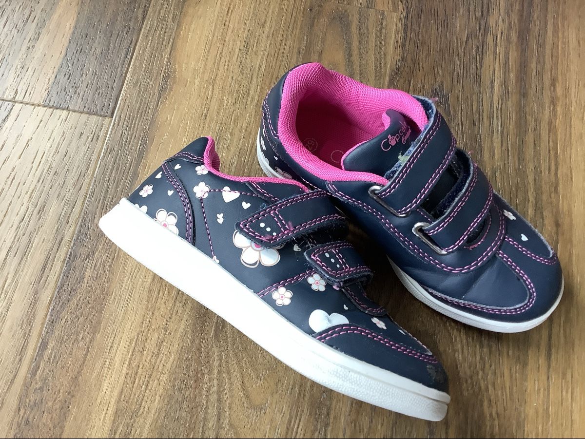 Scarpe per ragazze: Mädchen Schuhe Paket in der Grösse 29. – Usato da Walzenhausen venduto da Thomas0891 7