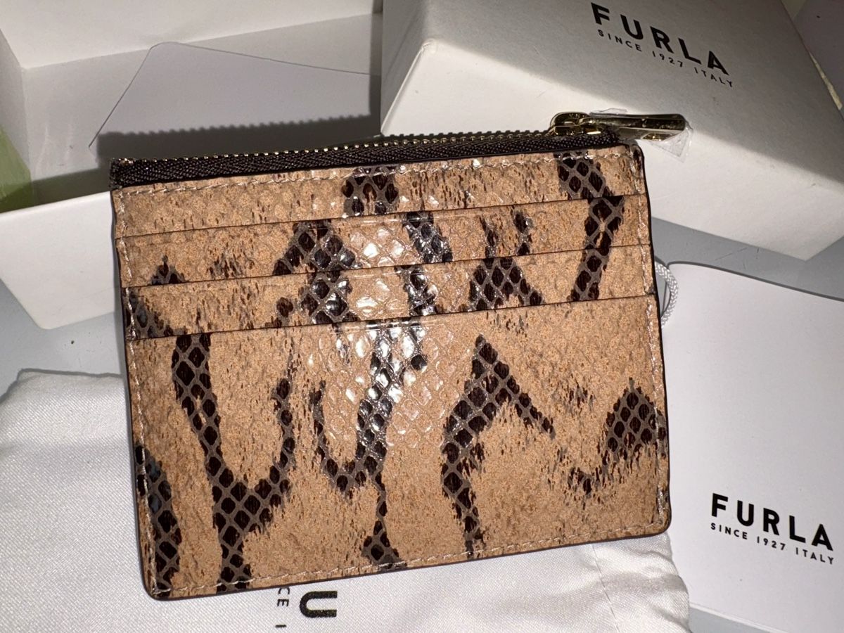 Furla Portamonete: Portefeuille Furla – Nuovo (secondo la descrizione) da Romanel-sur-Lausanne venduto da Tania.P 1