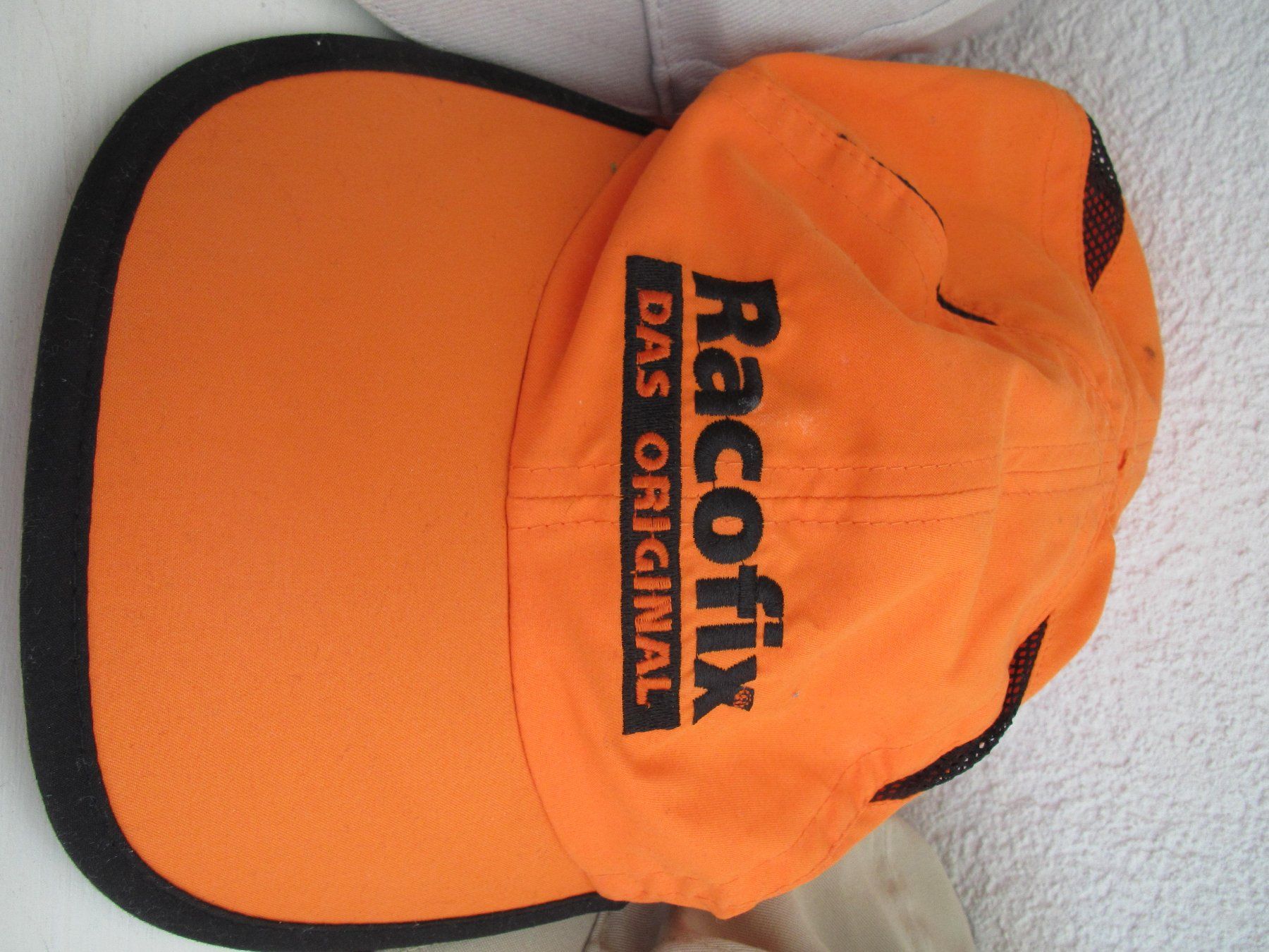 Copricapi, berretti & cappellini: 4 CASQUETTES AVEC PUBLICITES – Usato da Murten venduto da Selliot 3