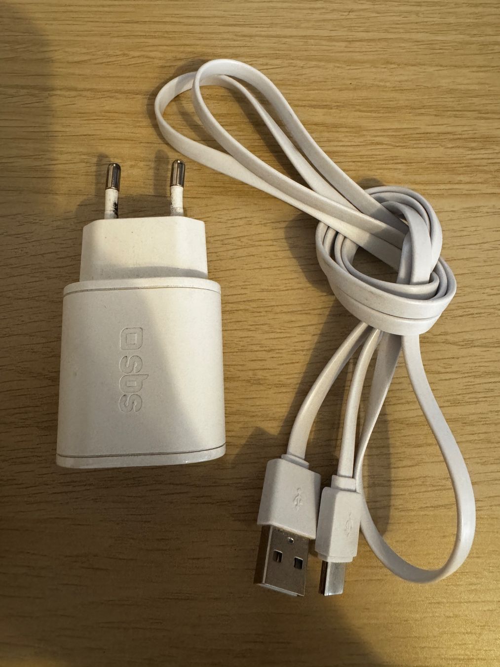 Caricabatterie: SBS USB Ladegerät, 2.1A  Schnellladefunktion – Usato da Zürich venduto da fresh0001