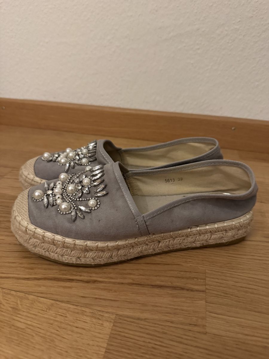 Scarpe da donna: Espadrilles, grau, Grösse 40 – Nuovo (secondo la descrizione) da Luzern venduto da emm_nw8g