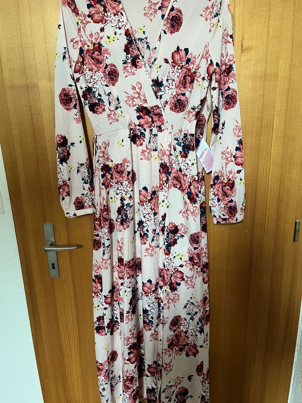 Only Vestiti: Langes Kleid Only Gr.38 – Usato da Brittnau venduto da crii92