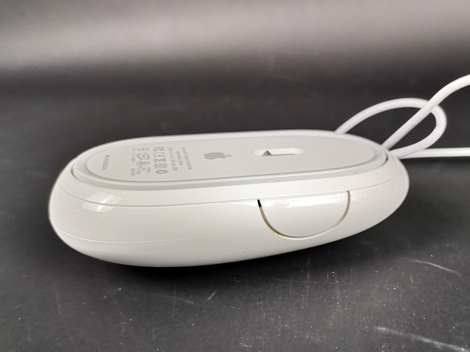 Apple Mouse: APPLE - Mighty Mouse A1152, USB kabelgebunden – Usato da Schaffhausen venduto da Restwert_SH 4